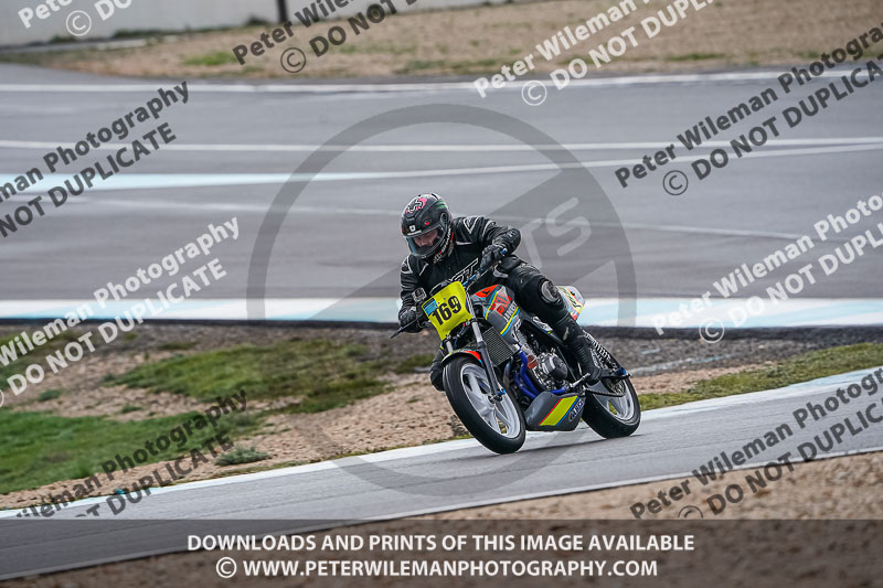 cadwell no limits trackday;cadwell park;cadwell park photographs;cadwell trackday photographs;enduro digital images;event digital images;eventdigitalimages;no limits trackdays;peter wileman photography;racing digital images;trackday digital images;trackday photos